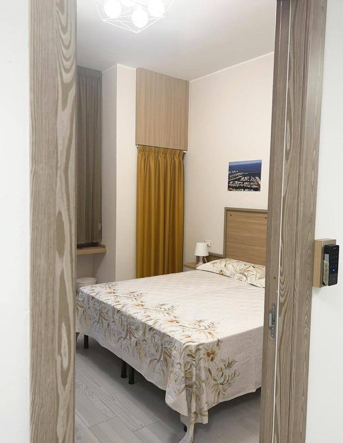 Sissi Comfort Rooms Monza Eksteriør bilde