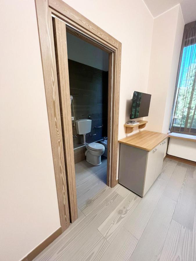 Sissi Comfort Rooms Monza Eksteriør bilde